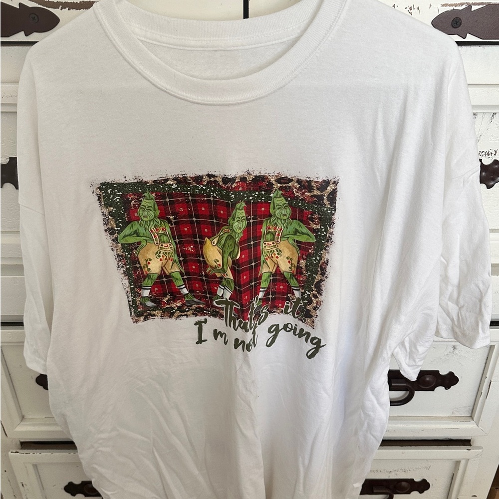 2XL Grinch Christmas shirt